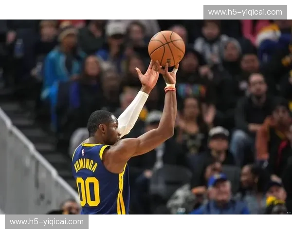 诸神黄昏的顶级博弈:克里斯·保罗与史蒂芬·库里,两部关于伟大的终极叙事